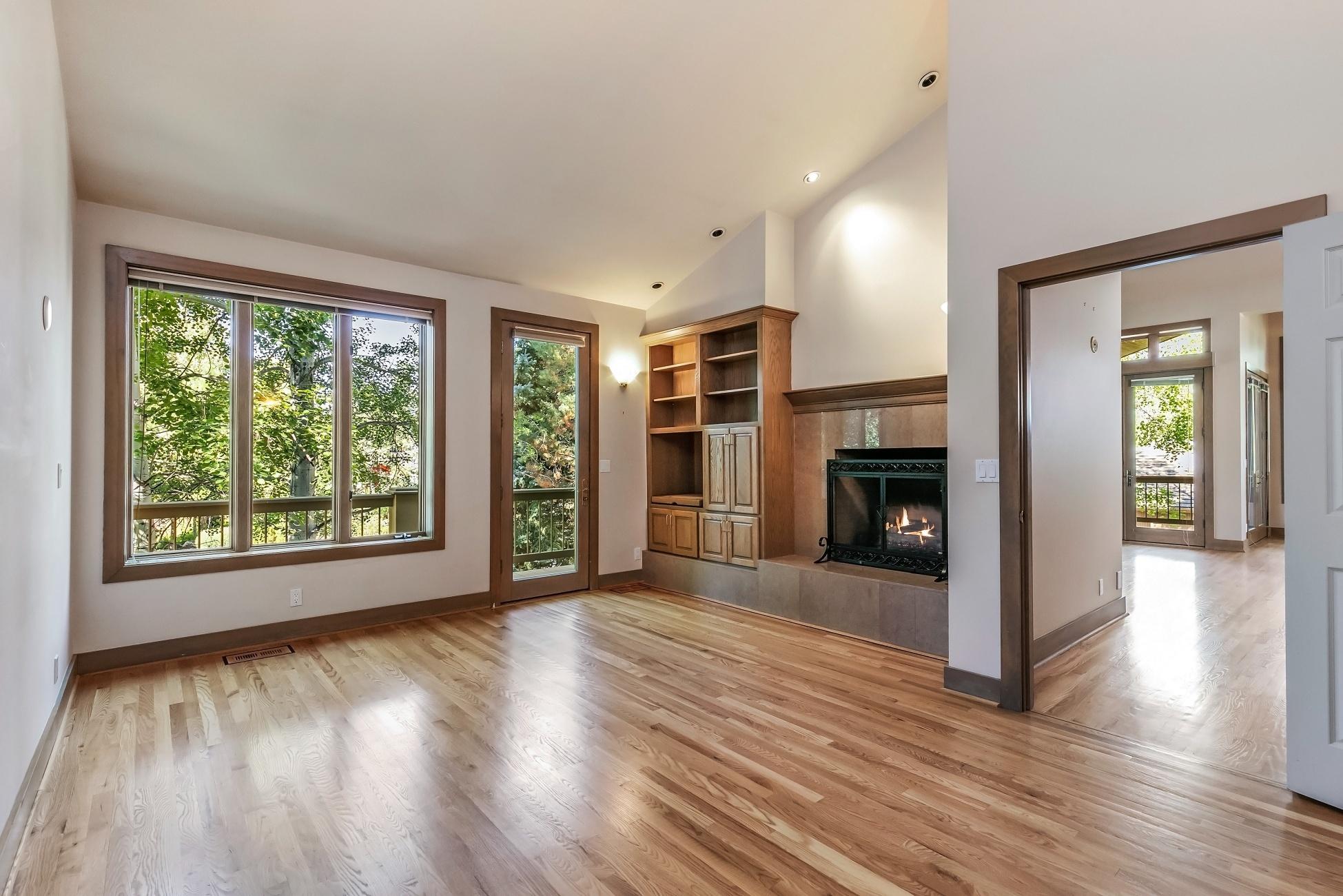 Broken Top - Residential