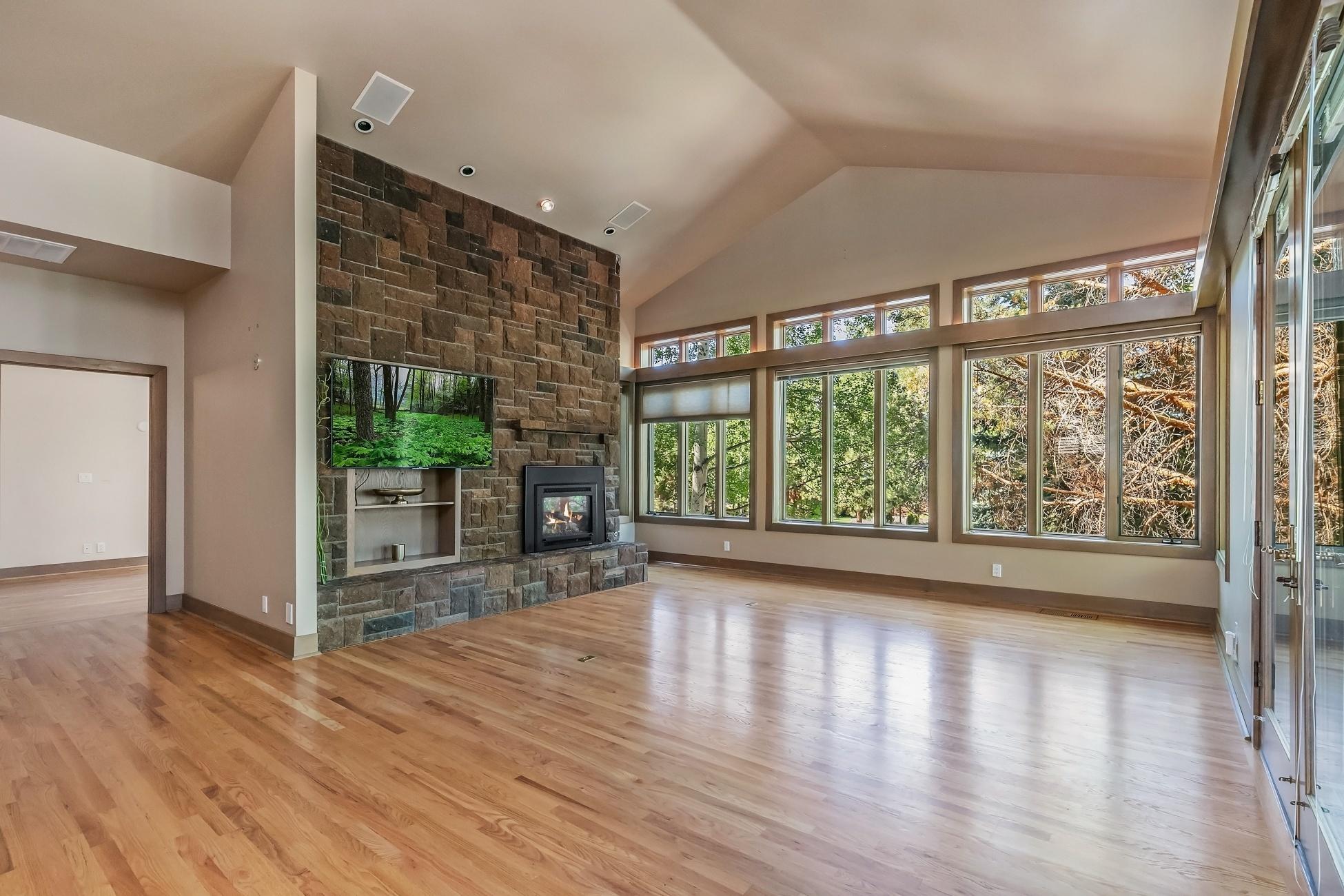 Broken Top - Residential