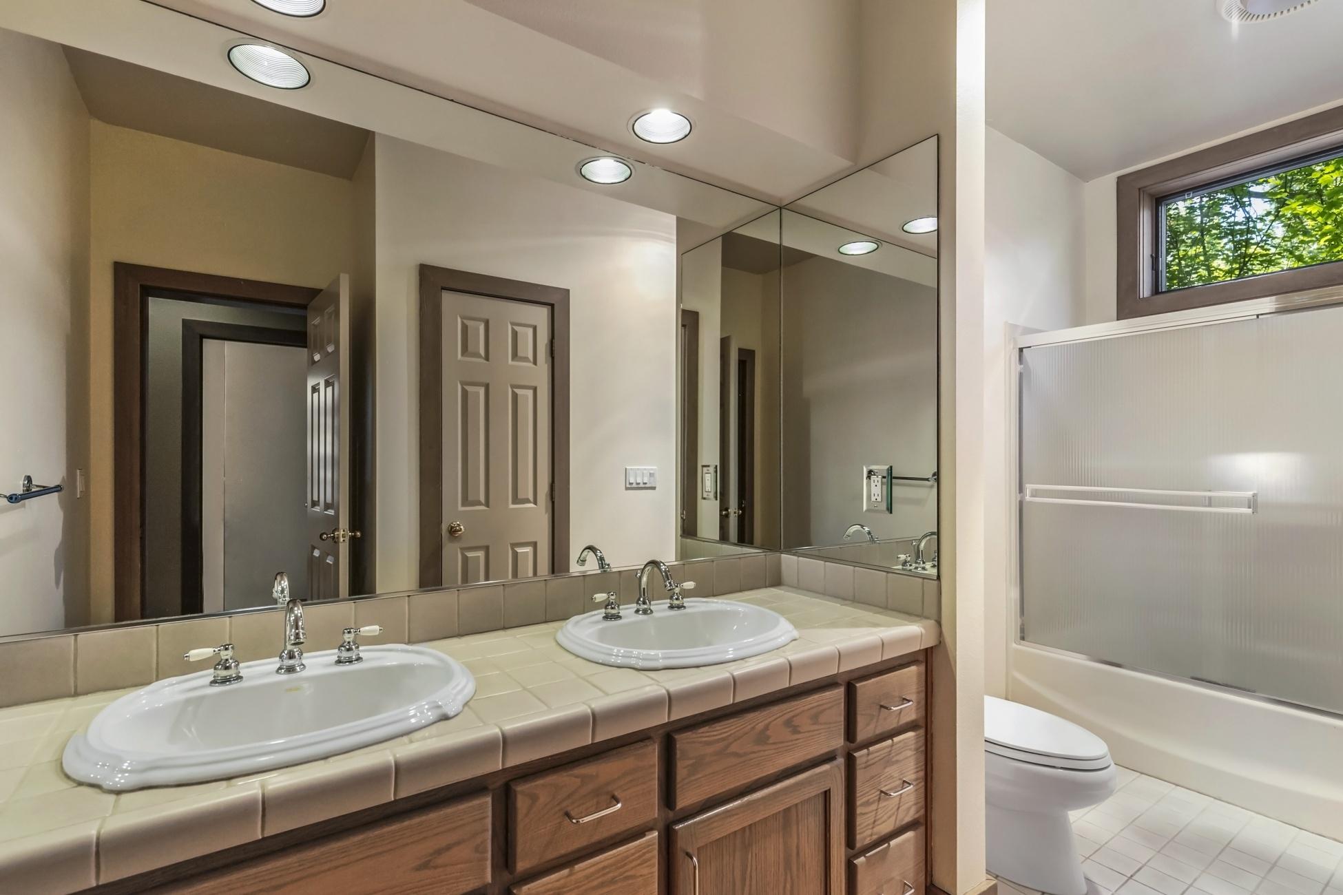 Broken Top - Residential