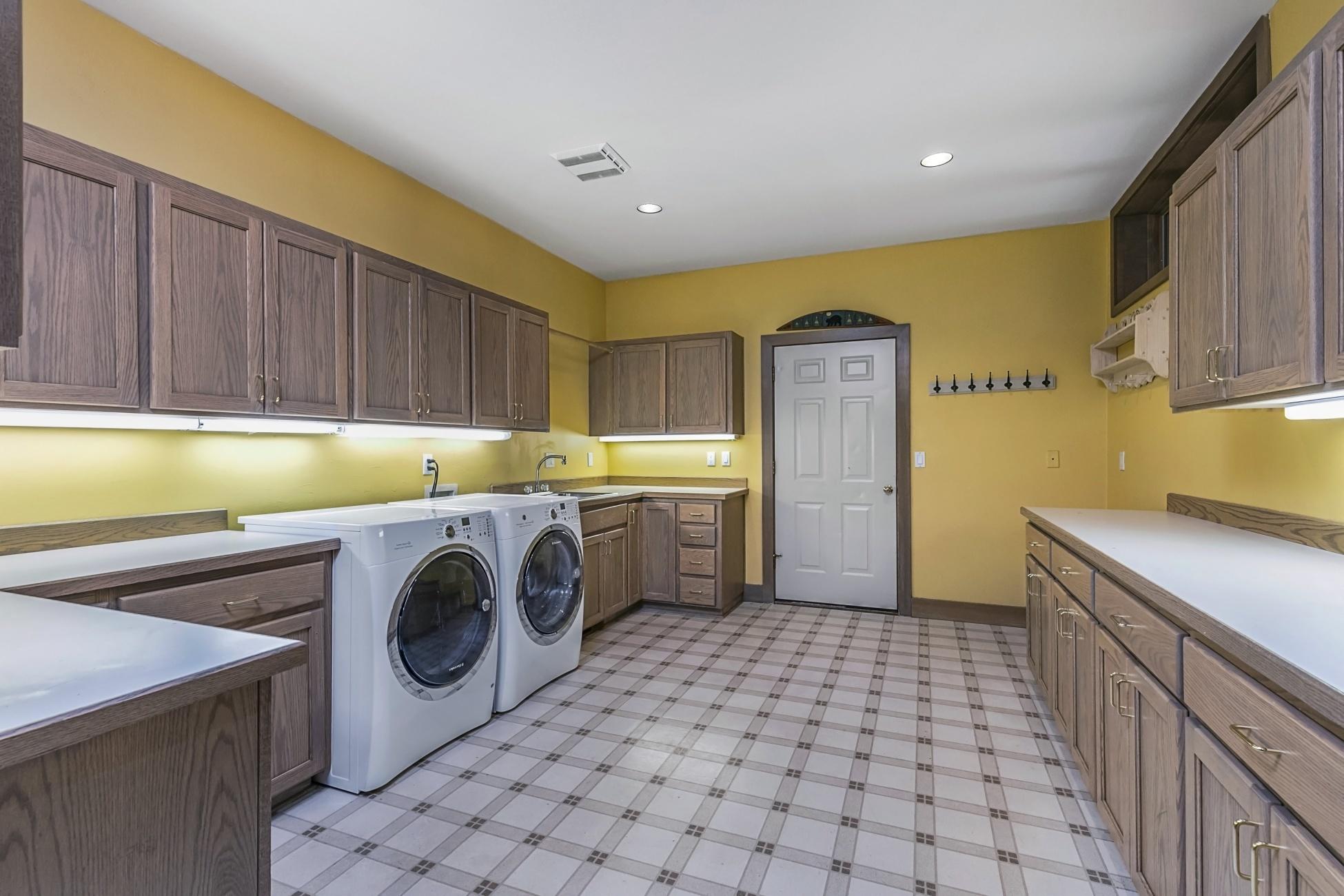 Broken Top - Residential