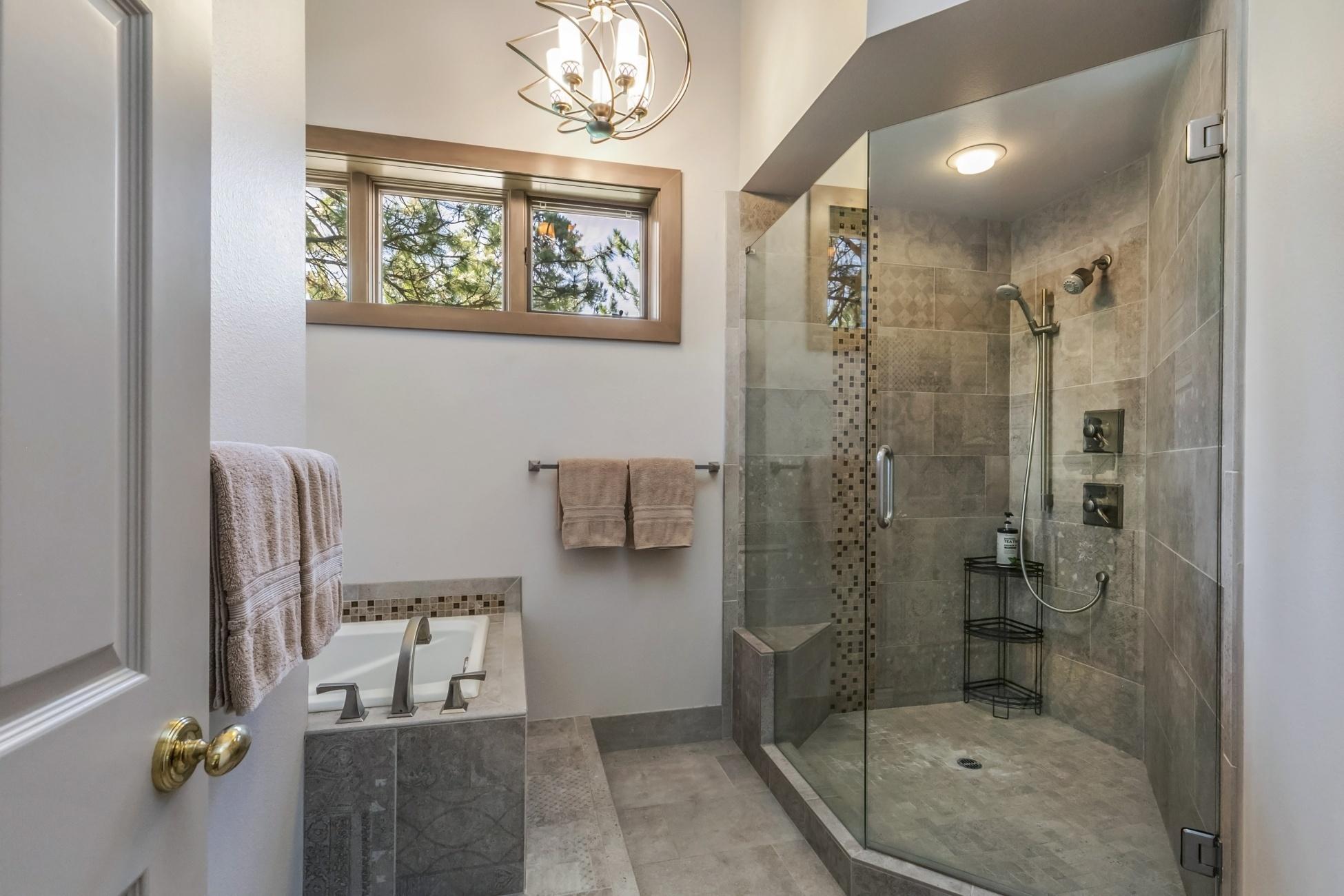 Broken Top - Residential