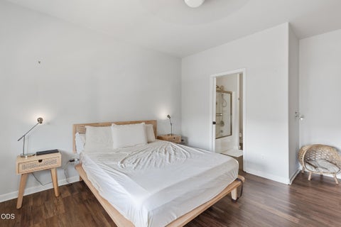 Tiny photo for 1713 SE Softwood Way, Grants Pass, OR 97526 (MLS # 220224255)