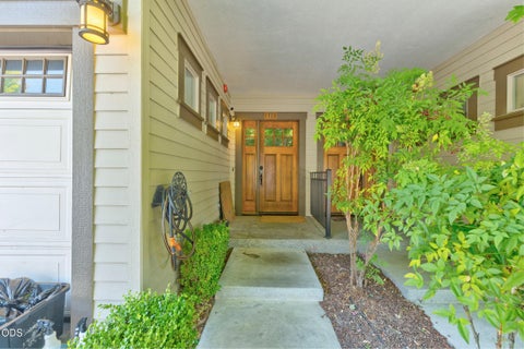 Tiny photo for 1713 SE Softwood Way, Grants Pass, OR 97526 (MLS # 220224255)