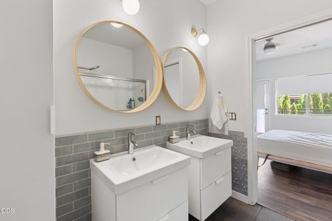 Tiny photo for 1713 SE Softwood Way, Grants Pass, OR 97526 (MLS # 220224255)