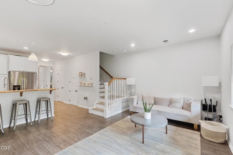 Tiny photo for 1713 SE Softwood Way, Grants Pass, OR 97526 (MLS # 220224255)