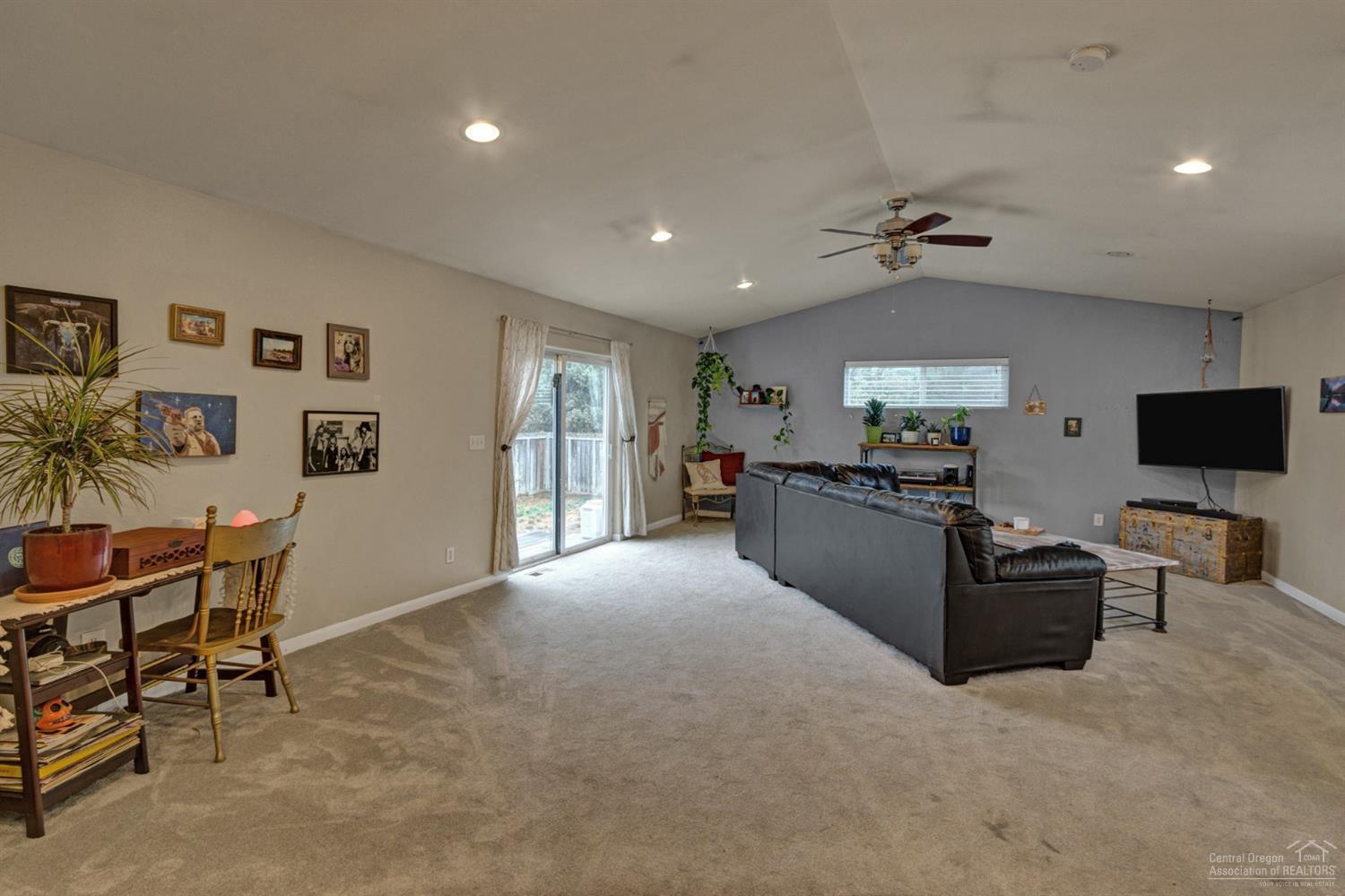 1st Addition Bend Pk - Residential