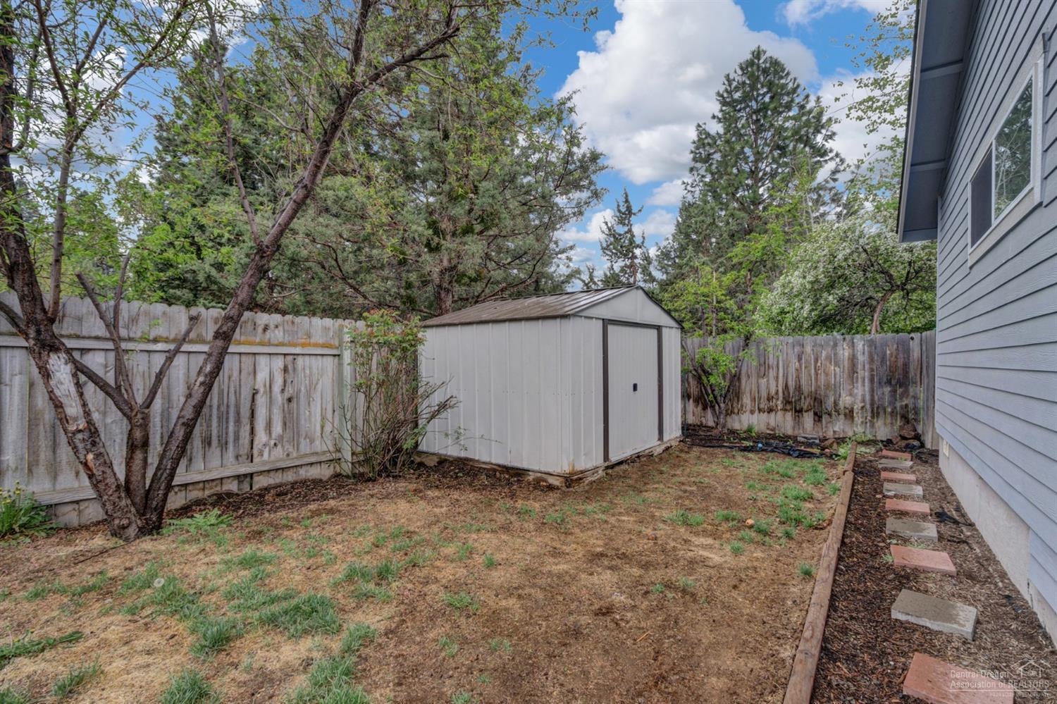 1st Addition Bend Pk - Residential