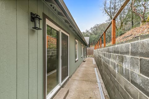 Tiny photo for 1546 Poplar Drive, Grants Pass, OR 97527 (MLS # 220213968)