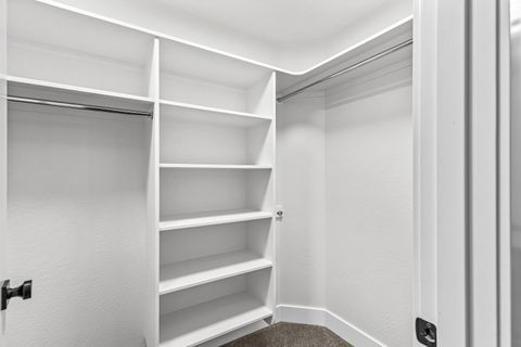 Tiny photo for 1546 Poplar Drive, Grants Pass, OR 97527 (MLS # 220213968)