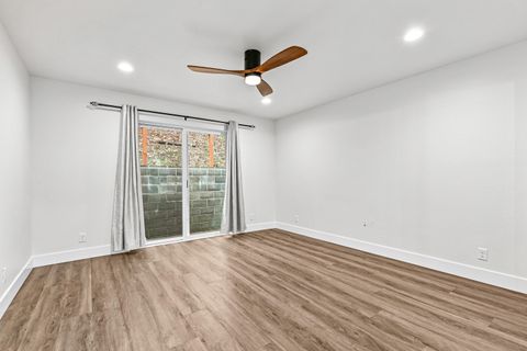 Tiny photo for 1546 Poplar Drive, Grants Pass, OR 97527 (MLS # 220213968)