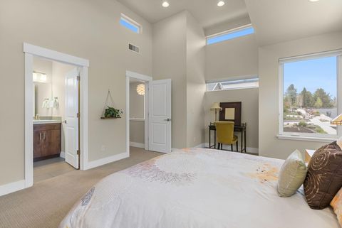 Tiny photo for 63373 Milestone Drive, Bend, OR 97703 (MLS # 220211992)