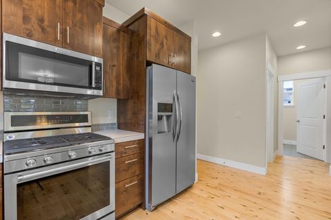 Tiny photo for 63373 Milestone Drive, Bend, OR 97703 (MLS # 220211992)