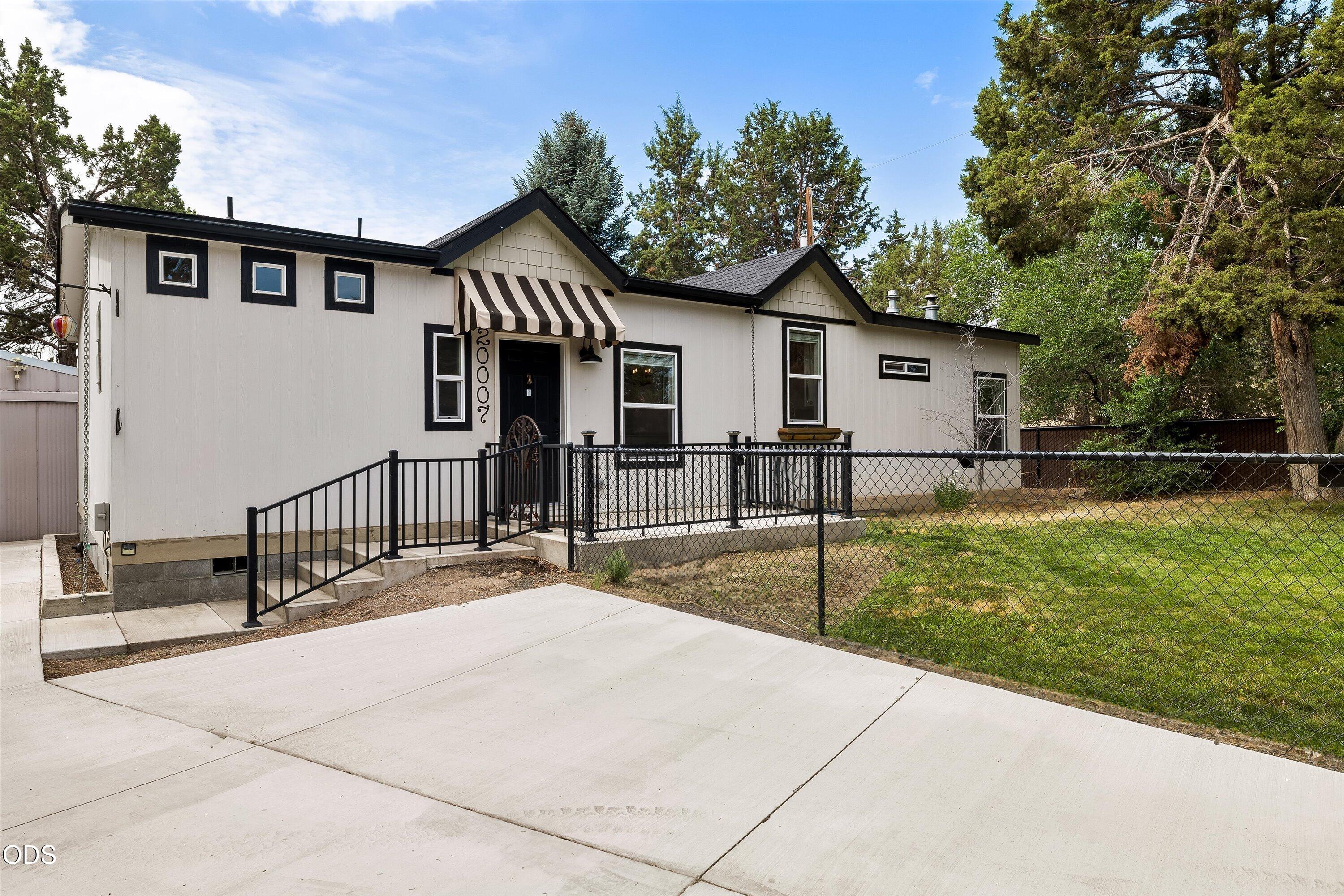 20007 Beaver Lane