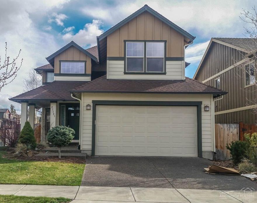 4Bed - 2560 sq ft 2005 built SE Bend Family Home. Located on a corner lot in a great location featuring covered porch, large great room floor plan w/tiled gas fireplace, open dining kitchen w/tiled island and built in desk. SS appliances, tiled counters, pantry, 4 large bedrooms include huge master suite w/ walk in closet and private bath w/ double sink, jetted tub and a big walk in closet. Large fenced back yard. Gas Forced Air and AC.