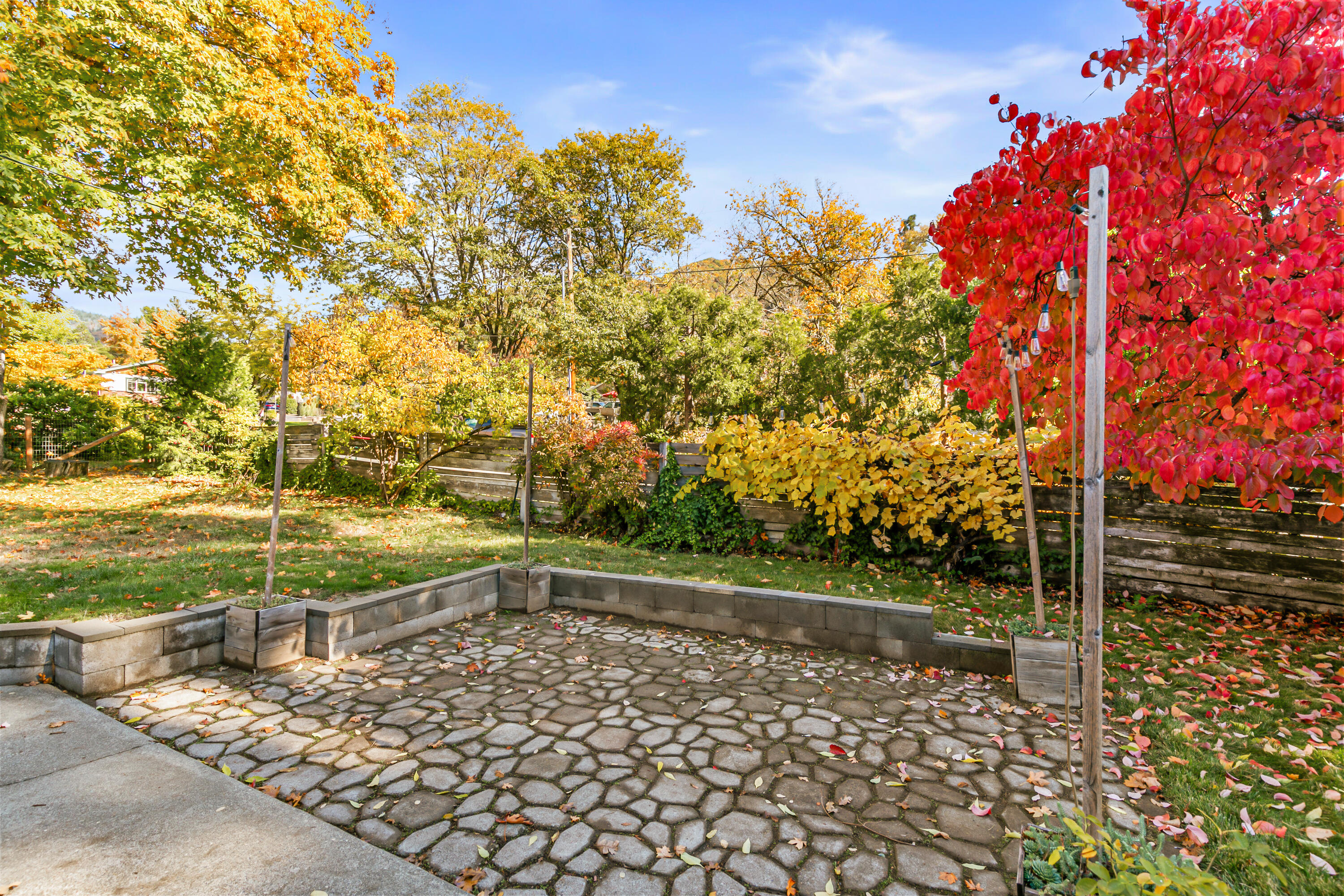 Nelson's - Residential