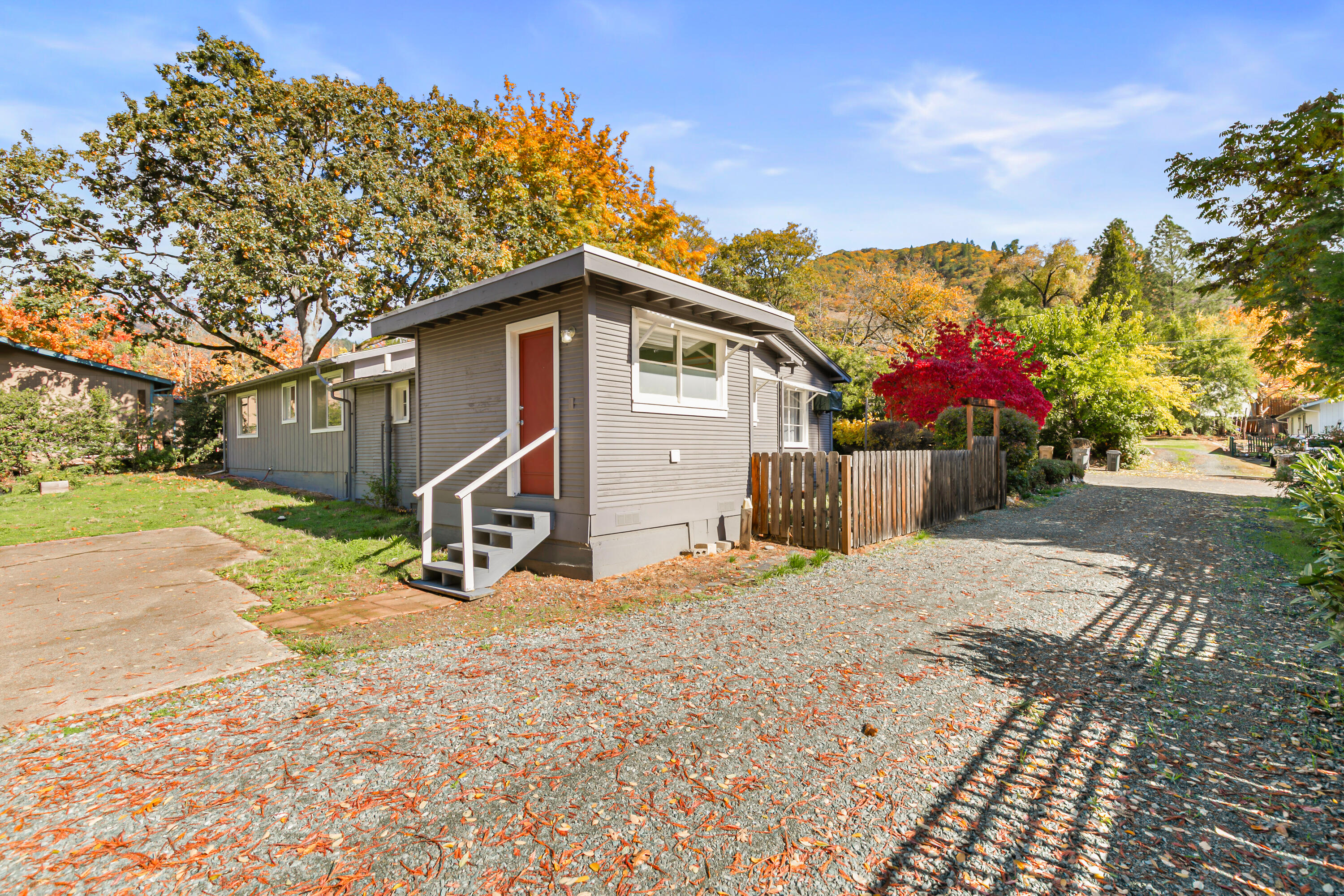 Nelson's - Residential