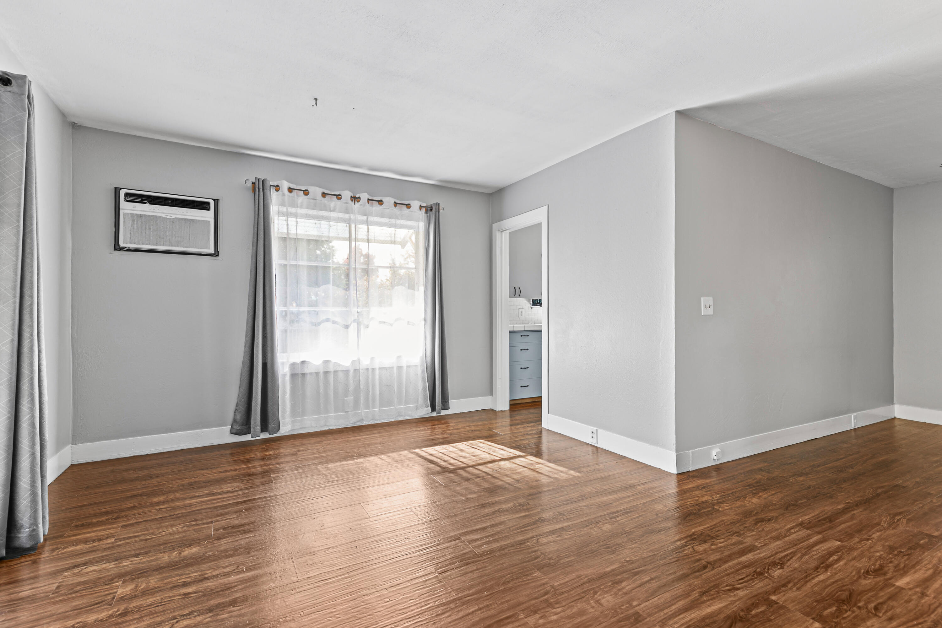 Nelson's - Residential