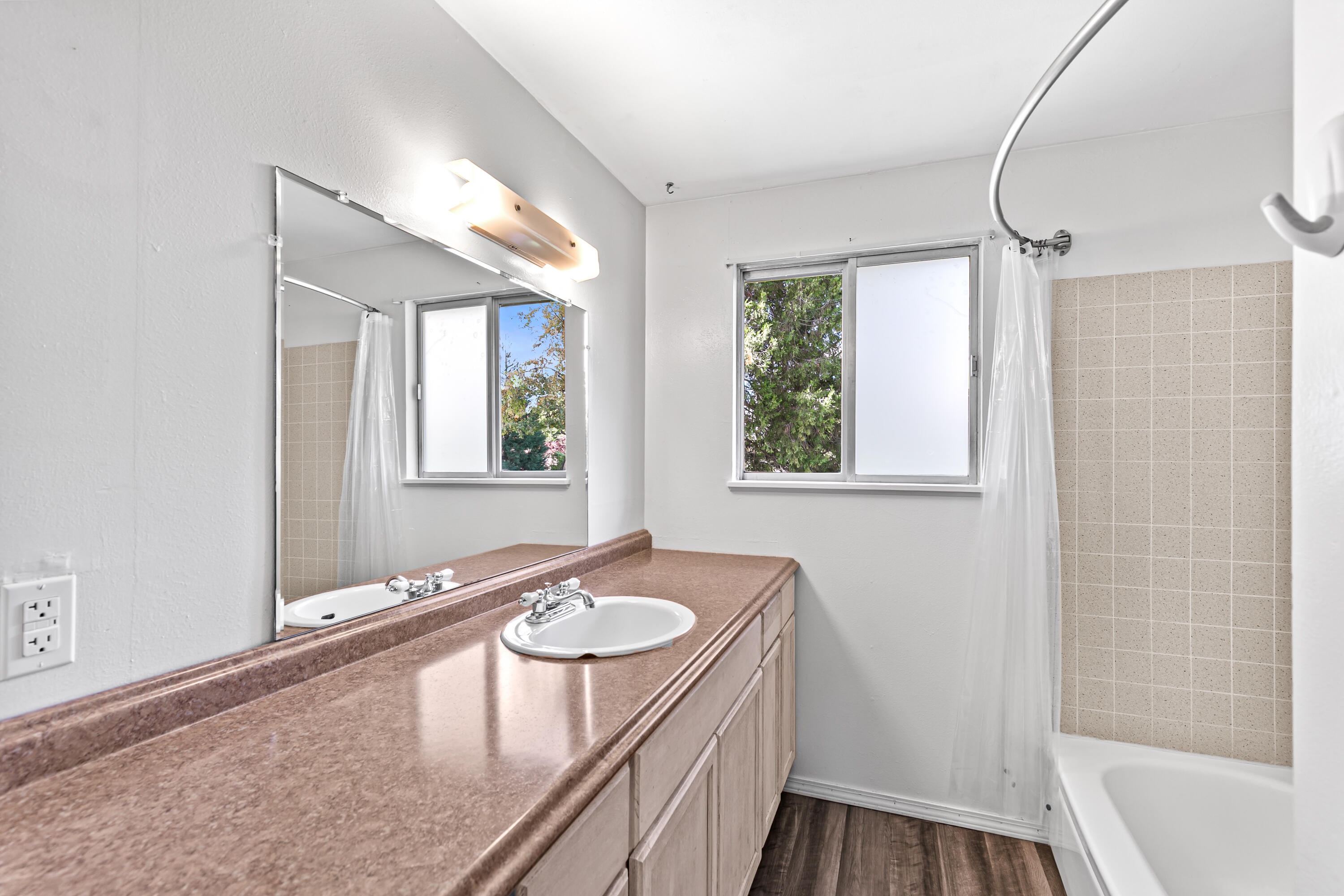 Nelson's - Residential