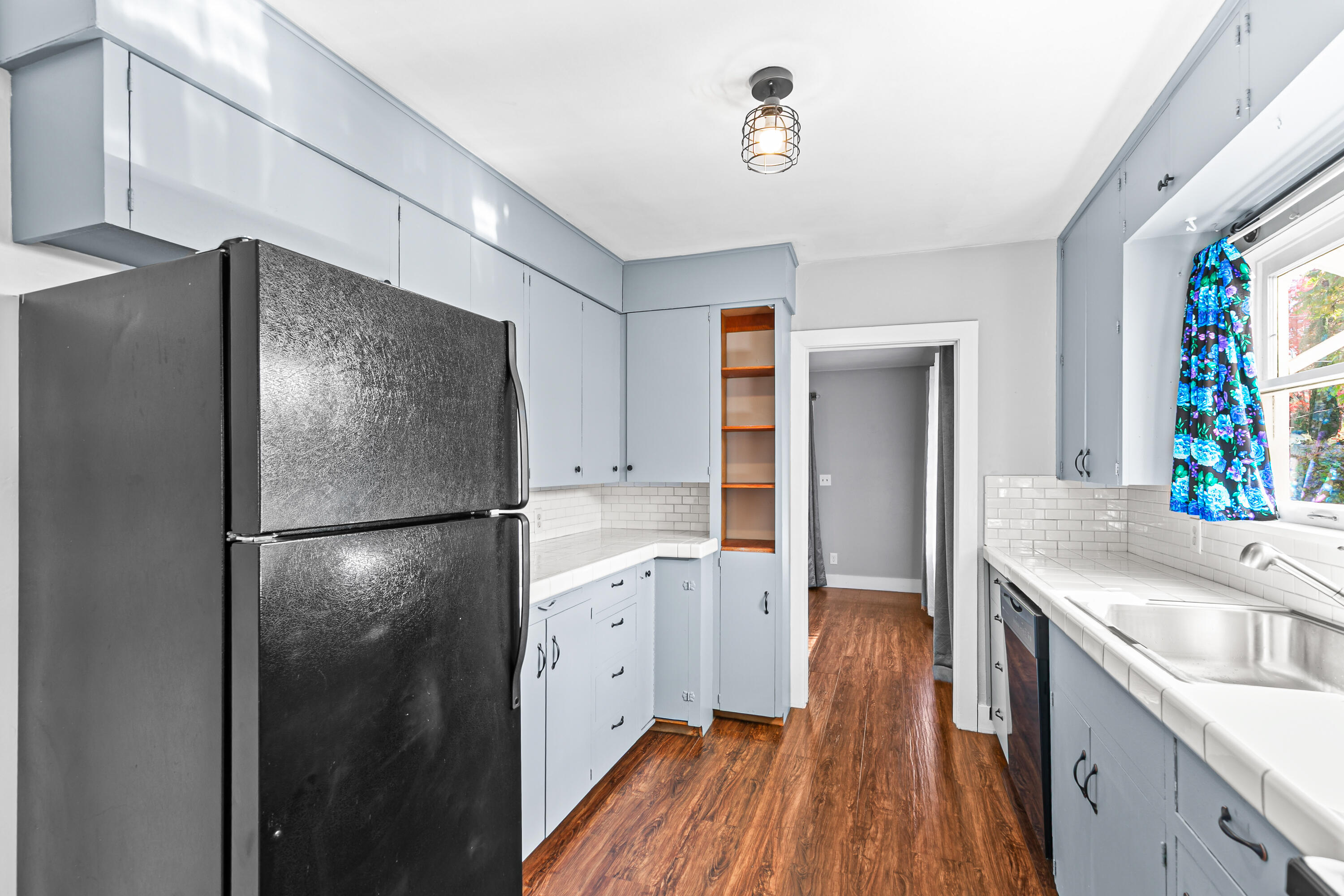 Nelson's - Residential