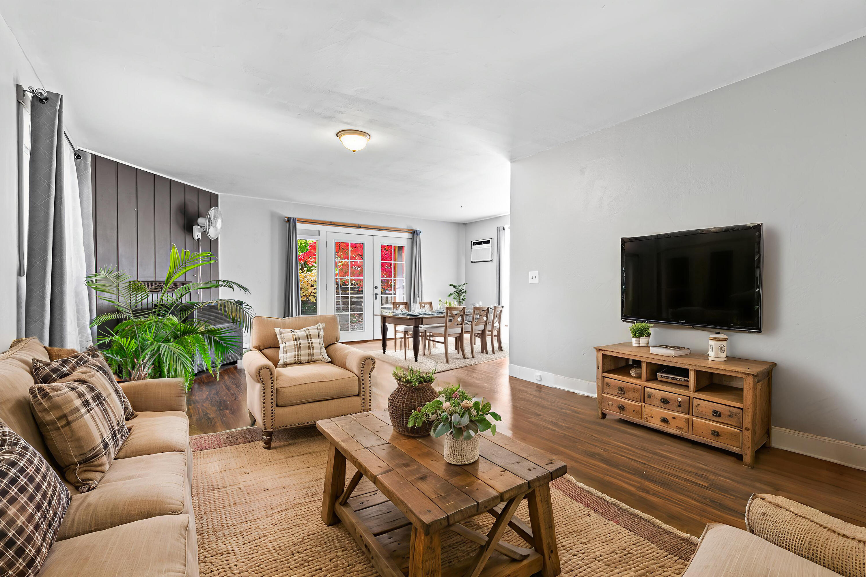 Nelson's - Residential