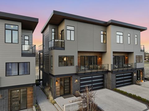 207 SW Log Court Bend OR 97702