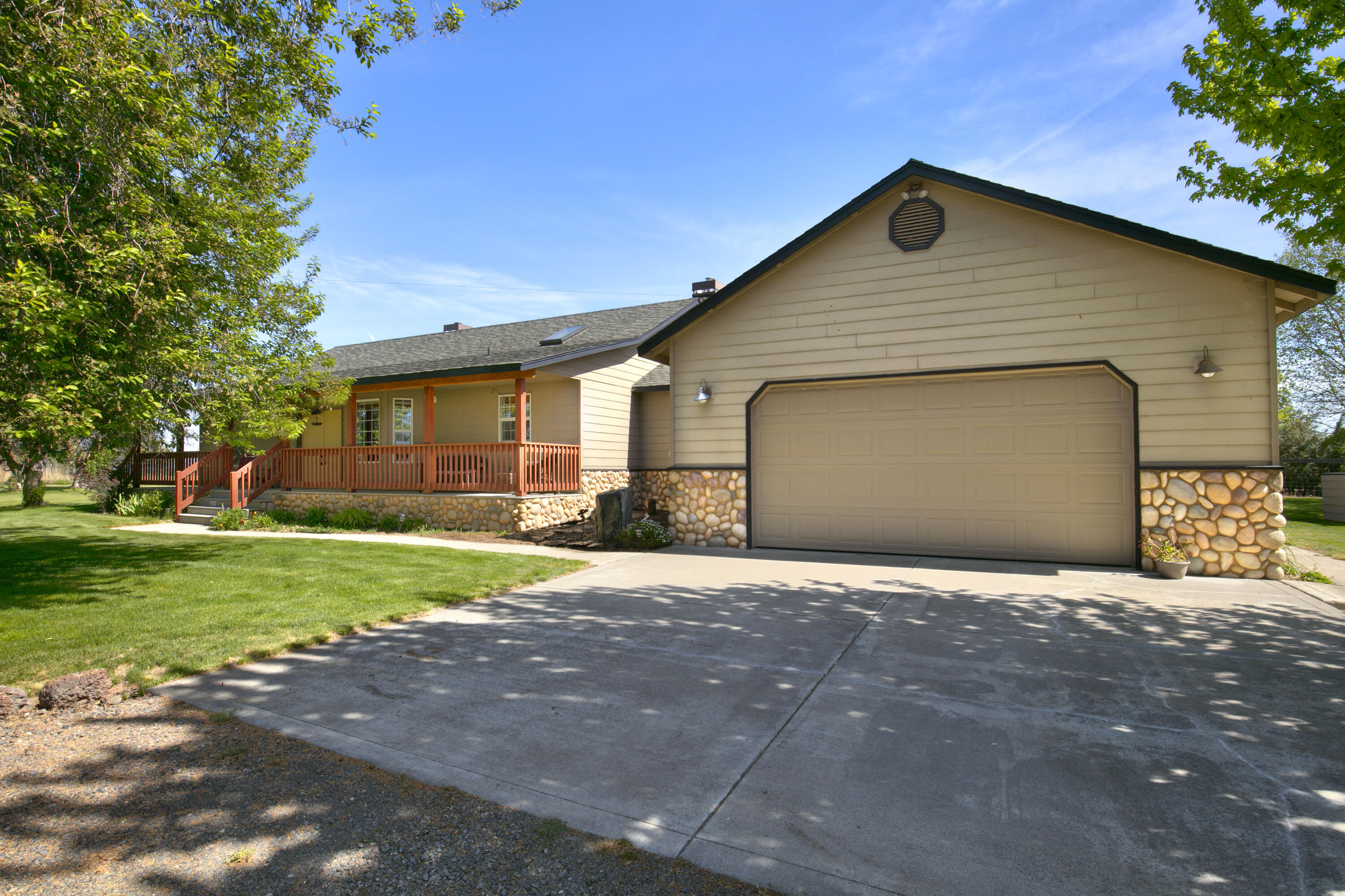 12913 S W Lark Meadow Lane