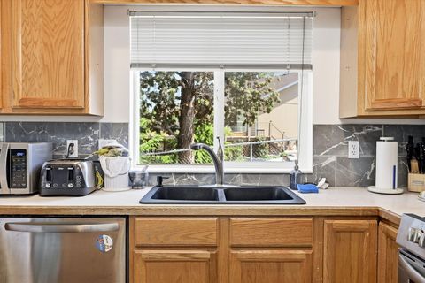 Tiny photo for 9100 SW Chandler Ridge Place, Terrebonne, OR 97760 (MLS # 220220036)