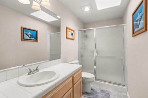 Tiny photo for 1025 Fairfield Avenue, Central Point, OR 97502 (MLS # 220212324)