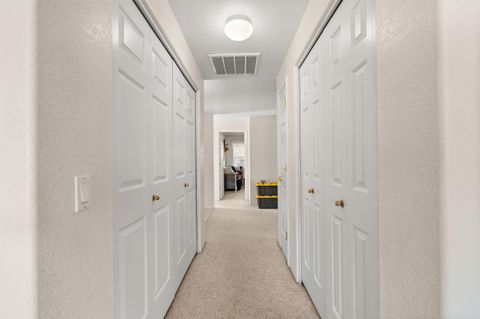 Tiny photo for 1025 Fairfield Avenue, Central Point, OR 97502 (MLS # 220212324)