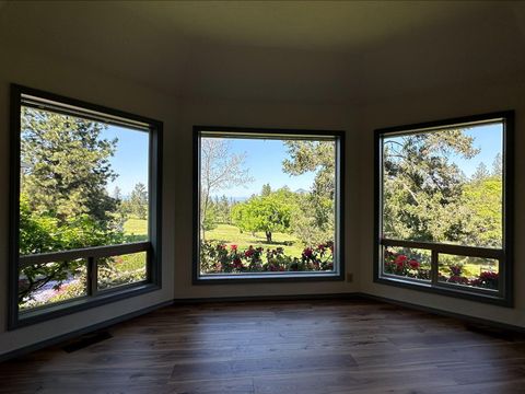 Tiny photo for 3115 Deer Trail Lane, Medford, OR 97501 (MLS # 220211446)