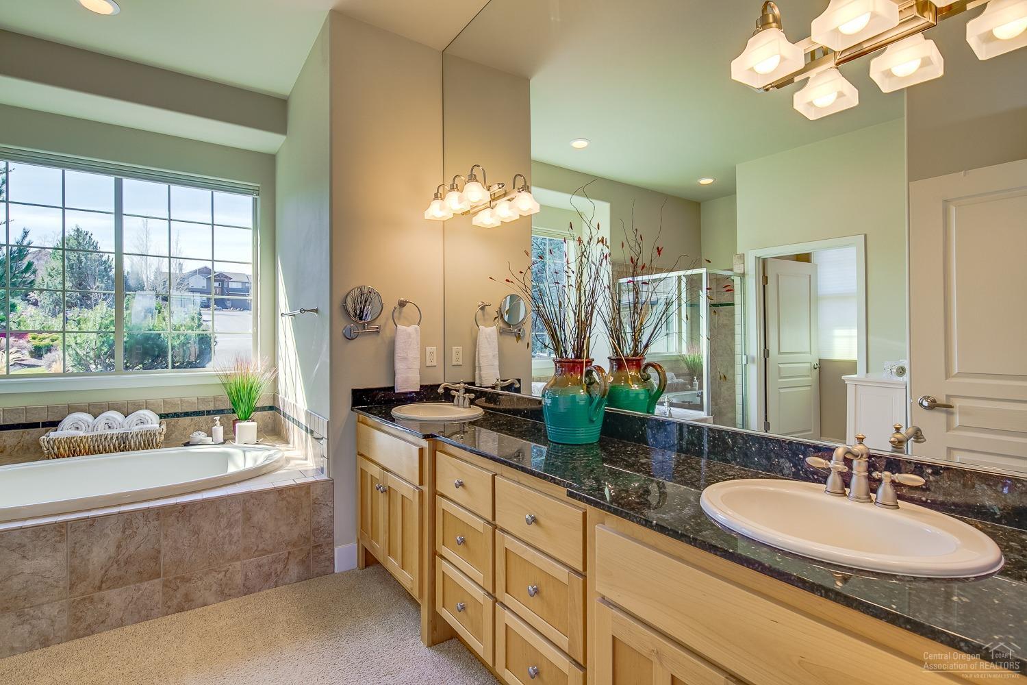 Eagle Crest - Residential