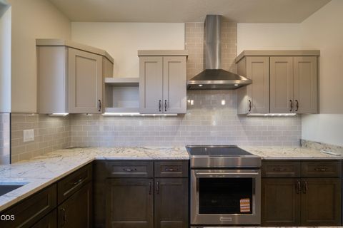 Tiny photo for 1221 Kirk LN, Ashland, OR 97520 (MLS # 220225944)