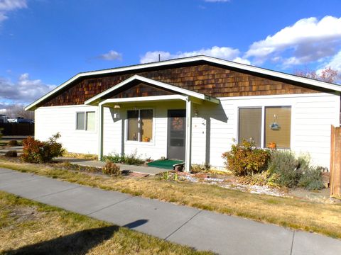 312 NW 21st Street Redmond OR 97756