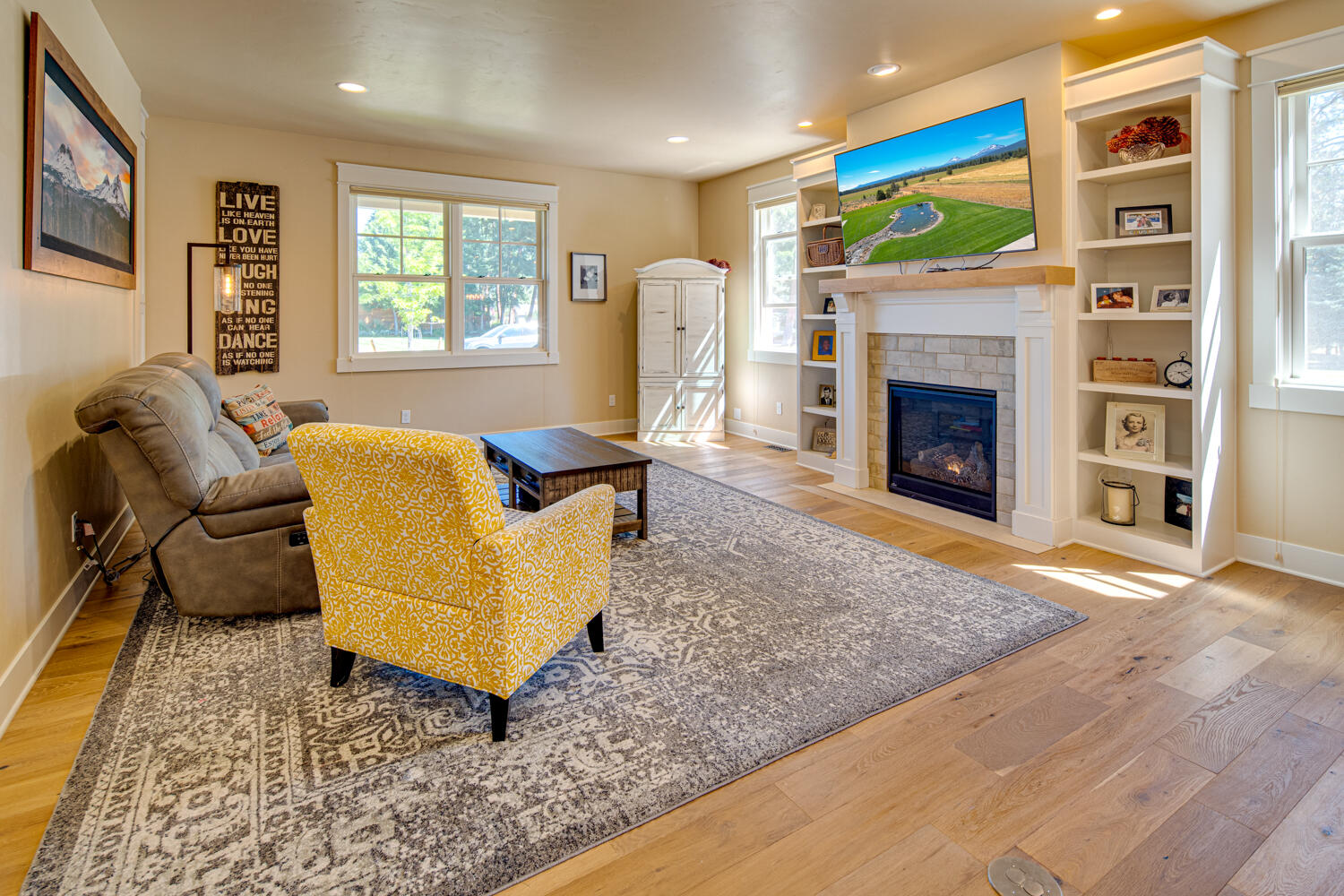 Pine Meadow Vill - Residential