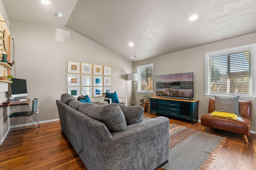 Obsidian Trails - Residential