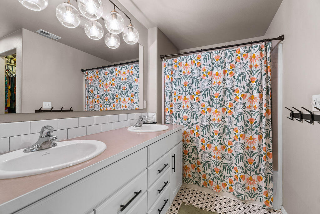 Obsidian Trails - Residential