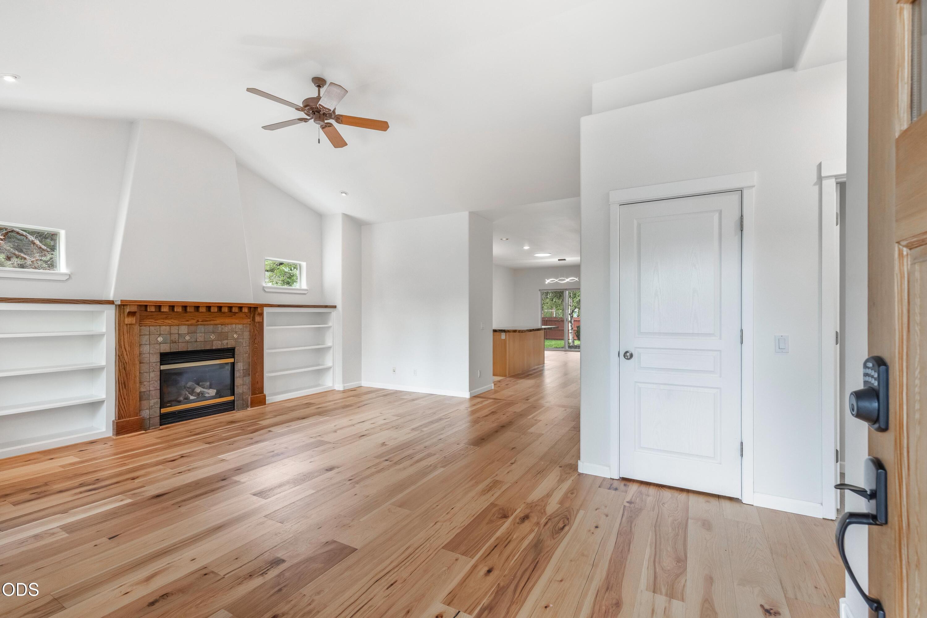 1235 NW Fort Clatsop Street