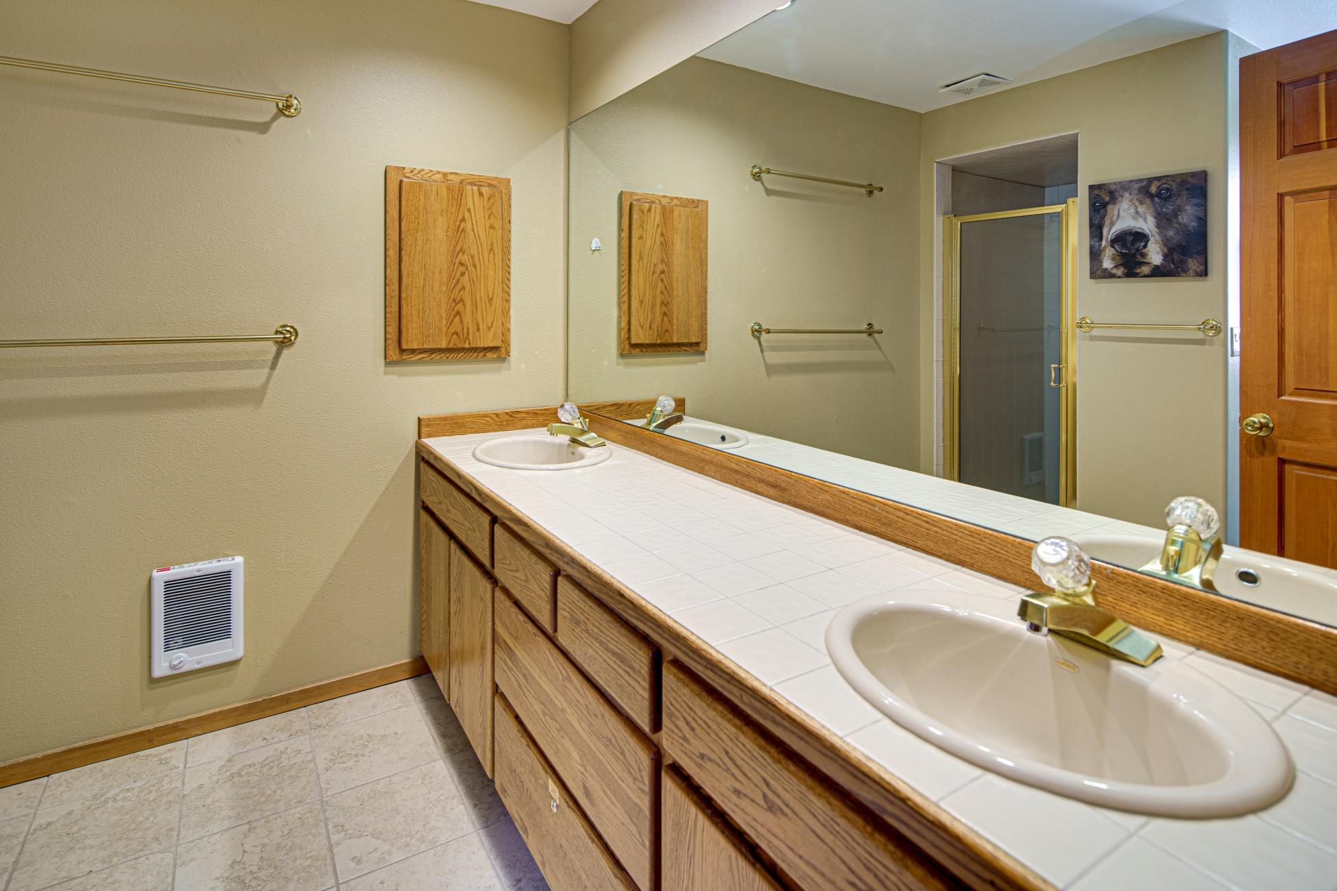 Fairway Point Villag - Residential