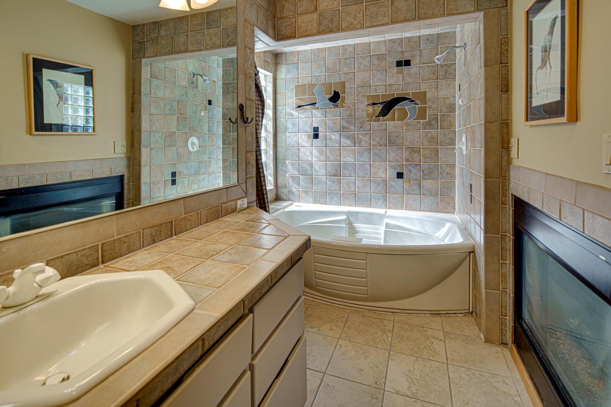 Fairway Point Villag - Residential