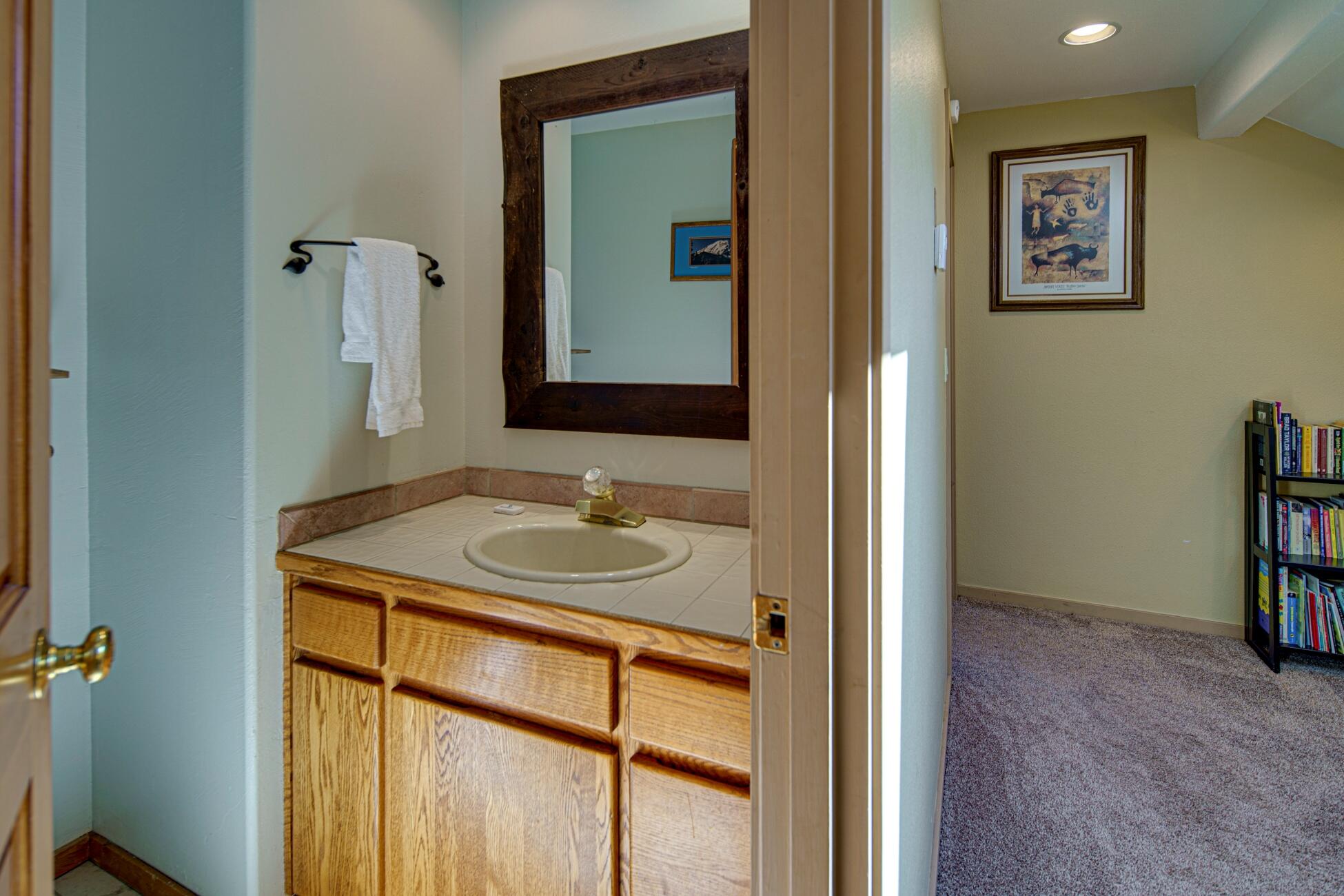 Fairway Point Villag - Residential