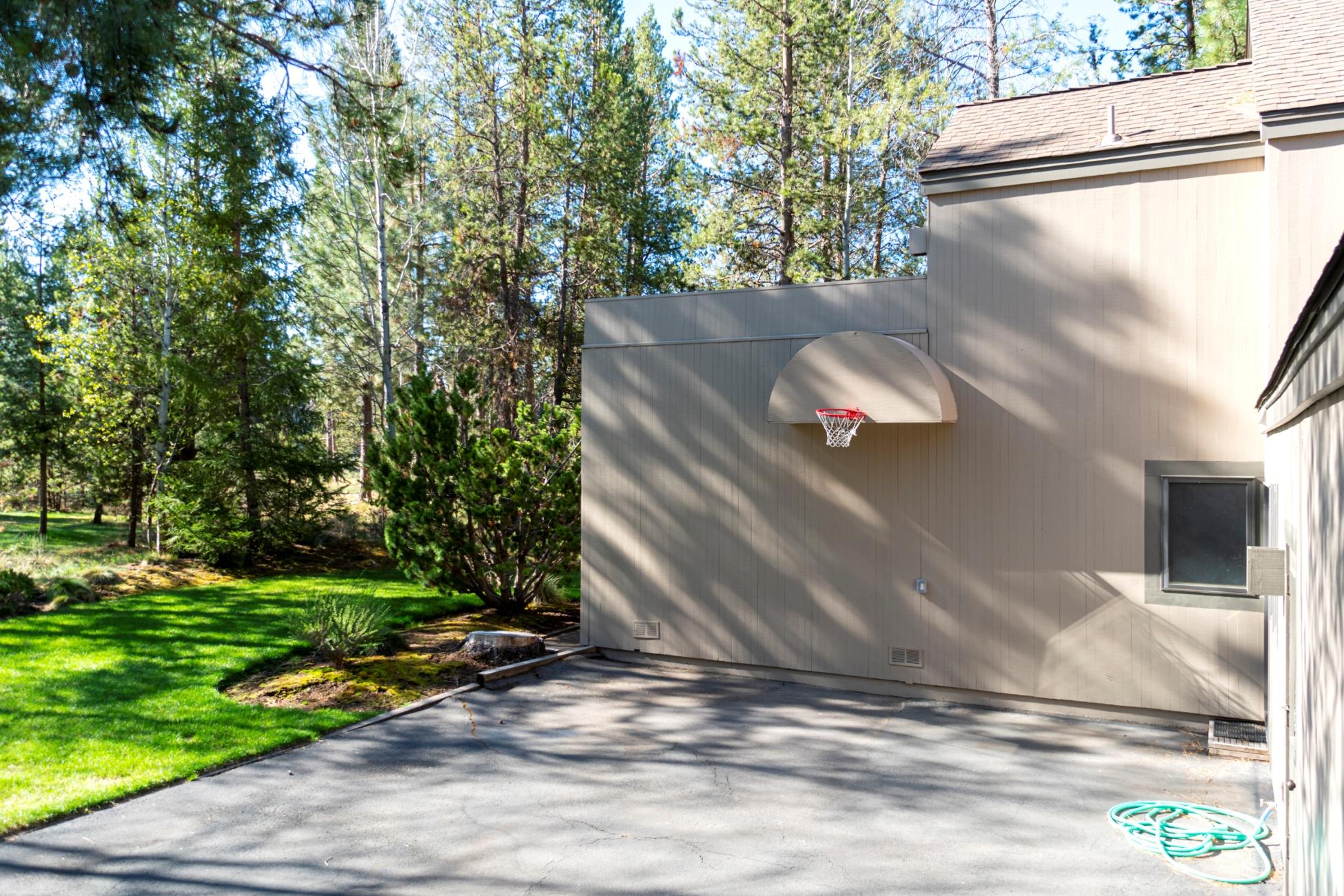 Fairway Point Villag - Residential