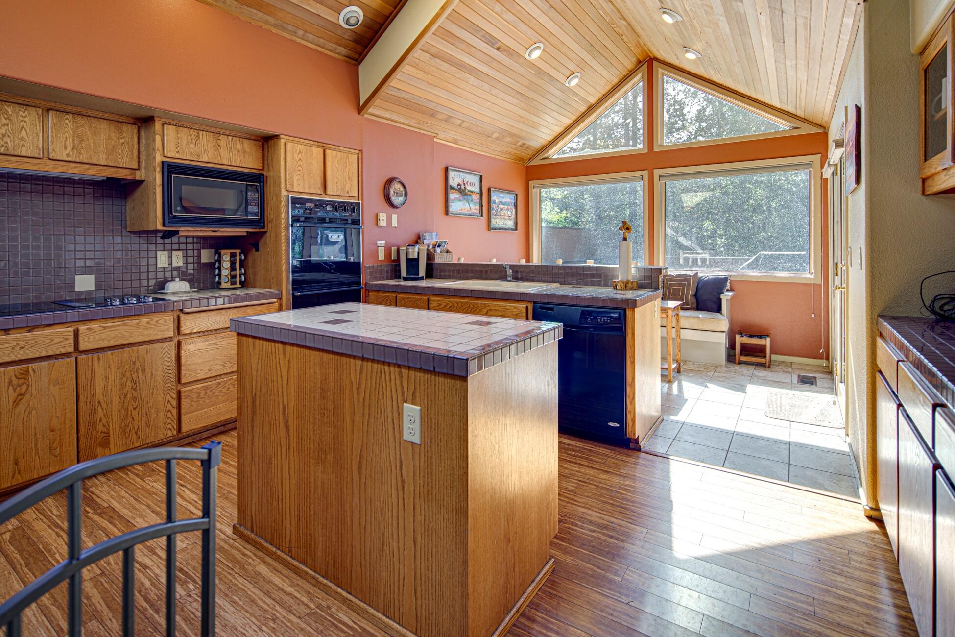 Fairway Point Villag - Residential