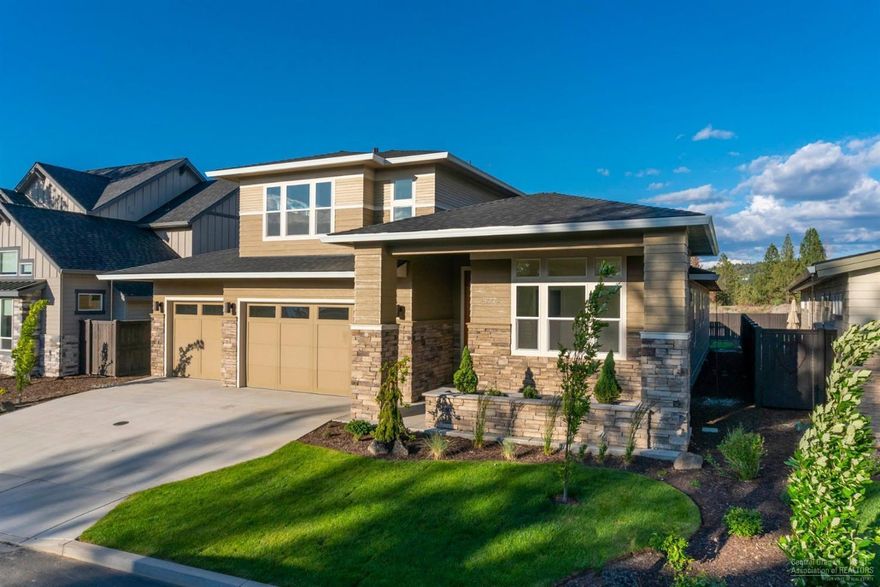 The Traditional Elite Plan is a prairie style design with a great room concept featuring master on the main, large kitchen island, double dishwashers and a walk-in pantry. The upstairs features a second master suite along with flex space. Photos are of a similar home.