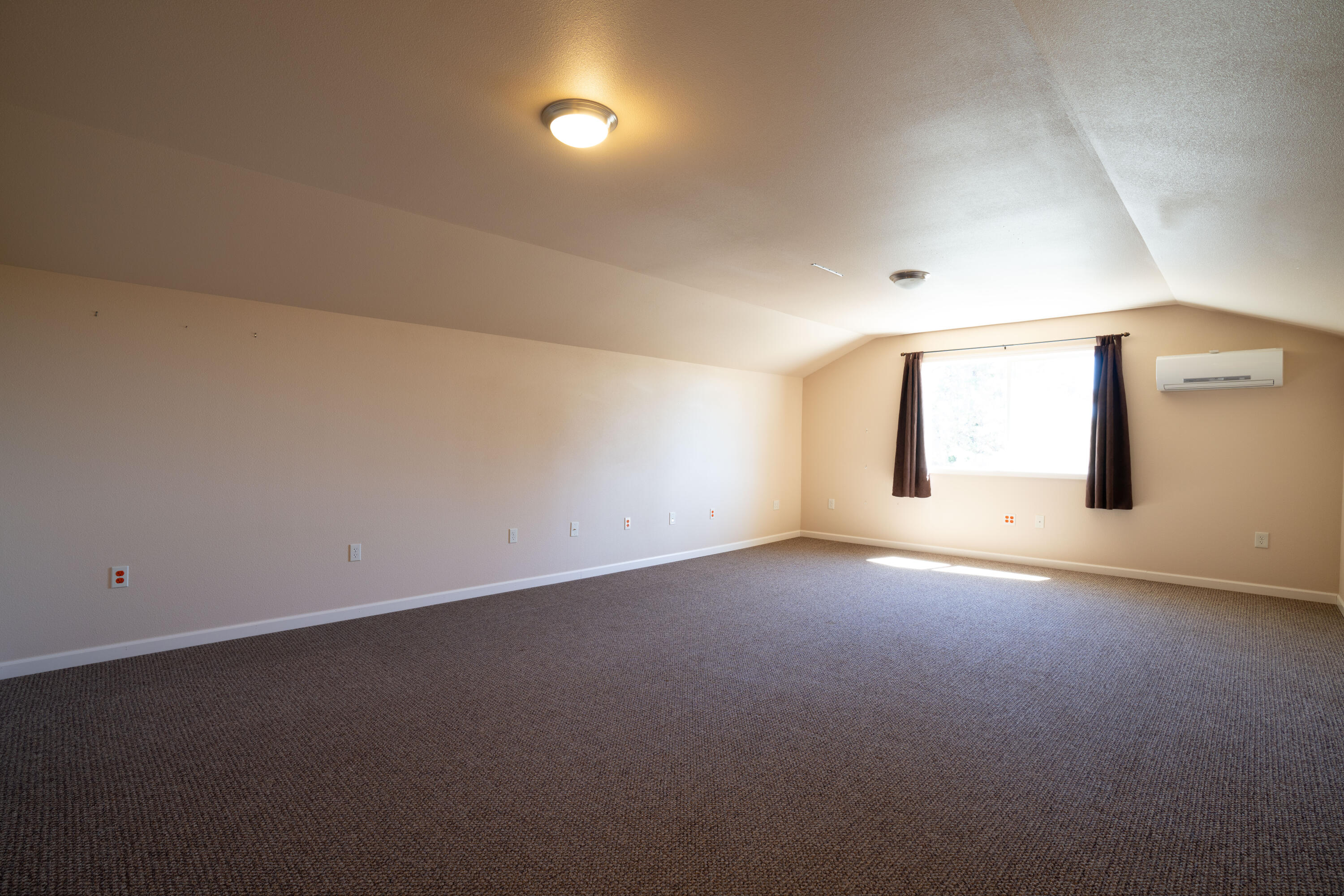 Sundance East - Residential