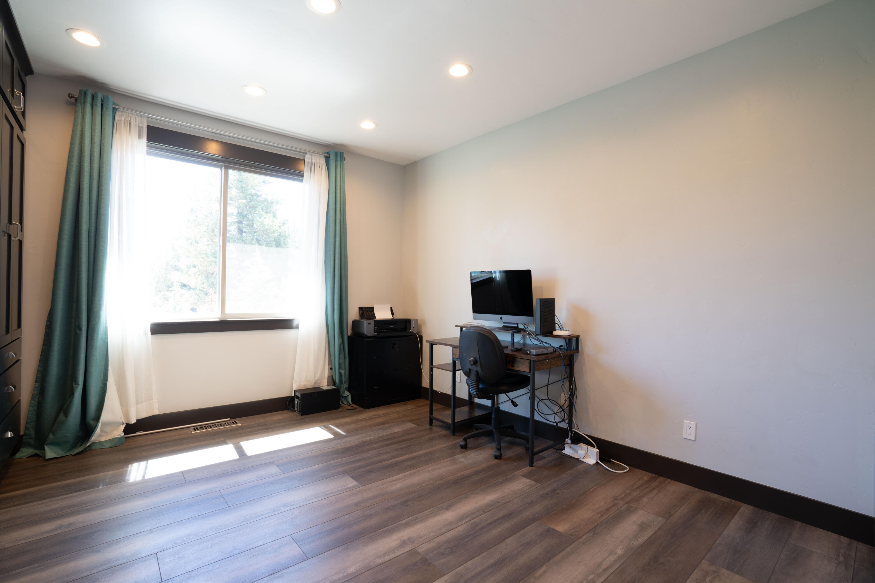 Sundance East - Residential