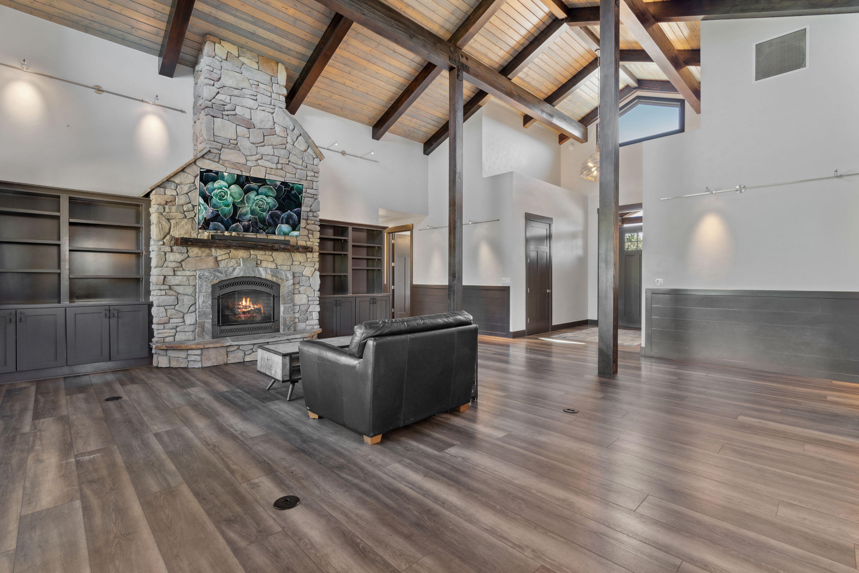 Sundance East - Residential