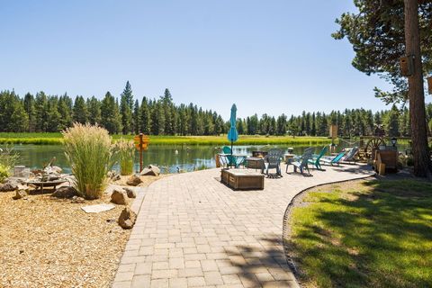 Tiny photo for 56532 Eclipse Drive, Bend, OR 97707 (MLS # 220215226)