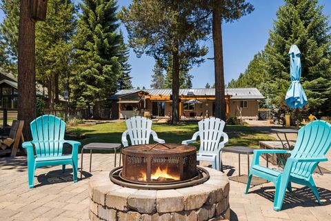 Tiny photo for 56532 Eclipse Drive, Bend, OR 97707 (MLS # 220215226)