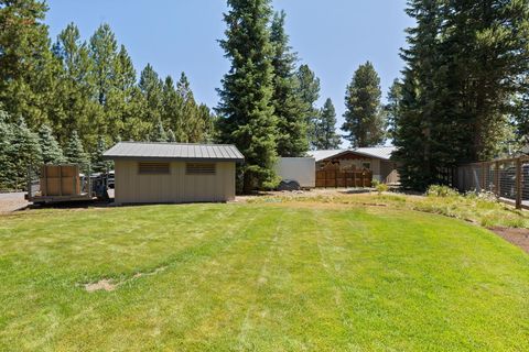 Tiny photo for 56532 Eclipse Drive, Bend, OR 97707 (MLS # 220215226)