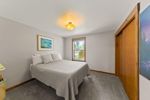 Tiny photo for 56532 Eclipse Drive, Bend, OR 97707 (MLS # 220215226)